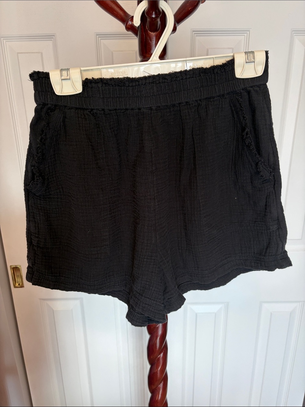 Aerie Black Crinkle Gauze Shorts with Intentional Fray in Size M